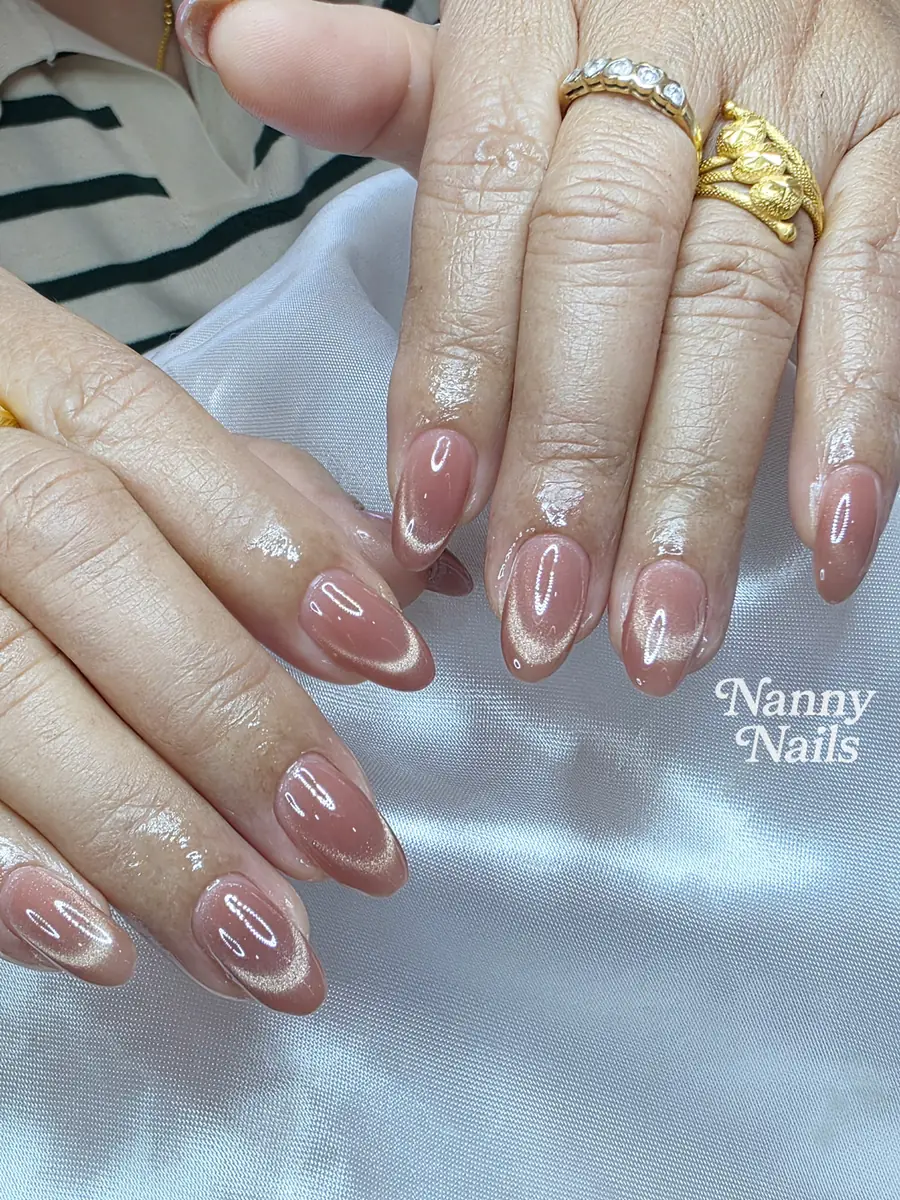 เล็บลูกแก้วสีนู้ด แสงนุ่มเบา ๆ ใส่ไปทำงานได้ ร้านทำเล็บนครพนม Nanny Nails