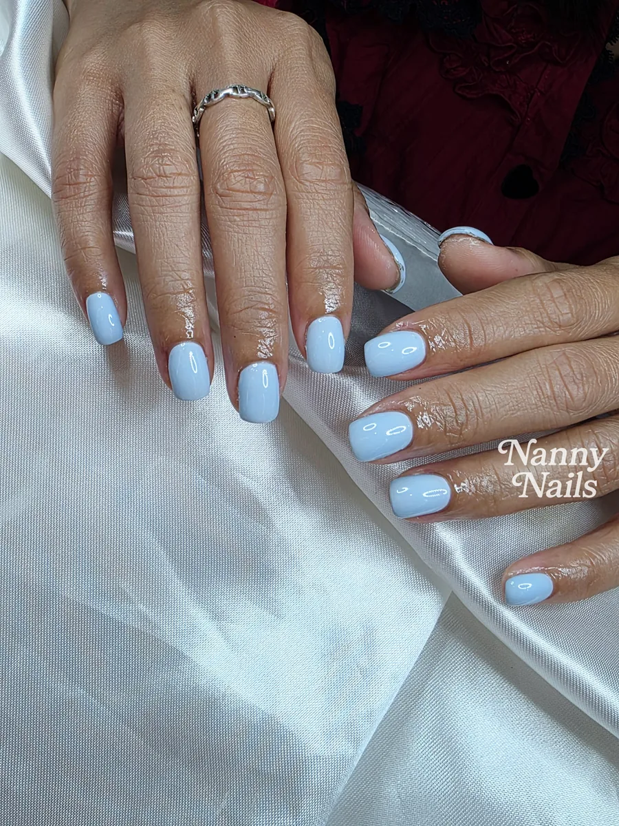 เล็บเจลสีฟ้าอ่อน เล็บสั้น ร้านทำเล็บนครพนม Nanny Nails
