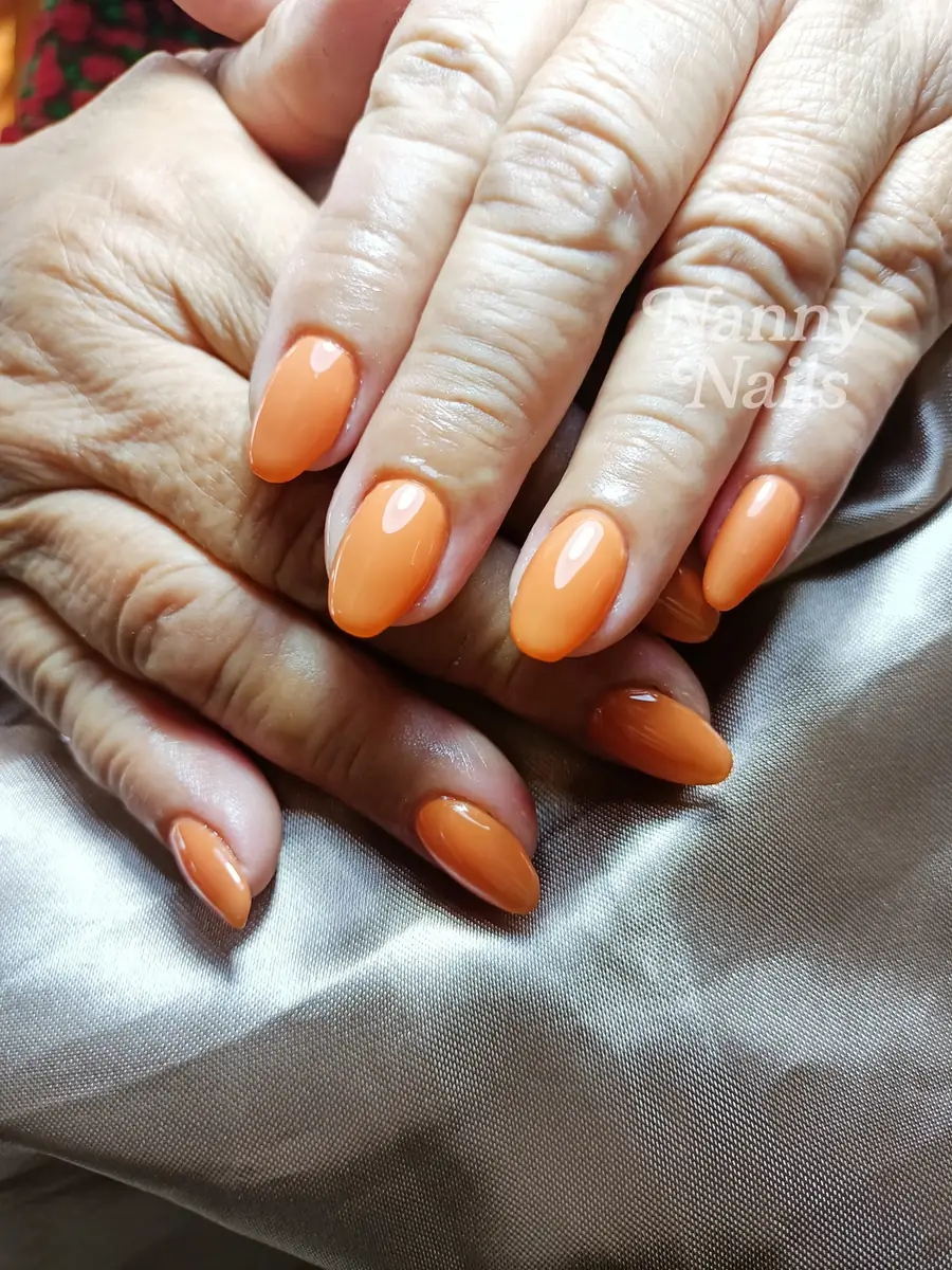 Orange nails, lucky colour for people born on Sunday, Nanny Nails, nail salon in Nakhon Phanom