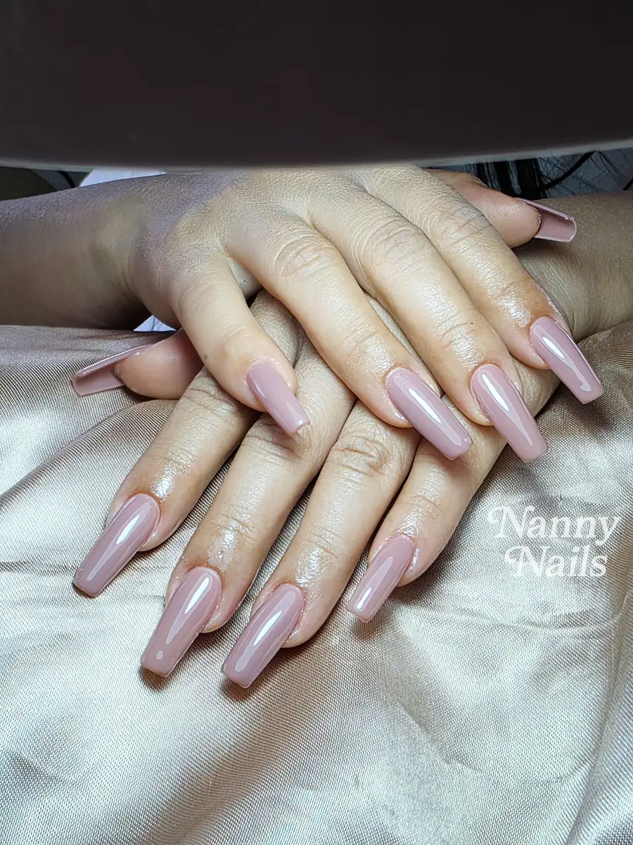 Nail extensions in a ballerina or coffin shape, Nanny Nails, nail salon in Nakhon Phanom