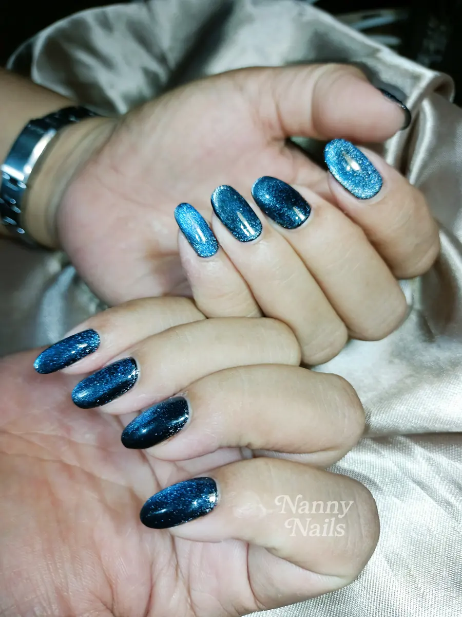 Oval shaped nails, Nanny Nails, nail salon in Nakhon Phanom