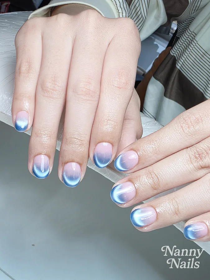 Cat eye ombre nails, icy blue tips on a pink base, Nanny Nails, nail salon in Nakhon Phanom