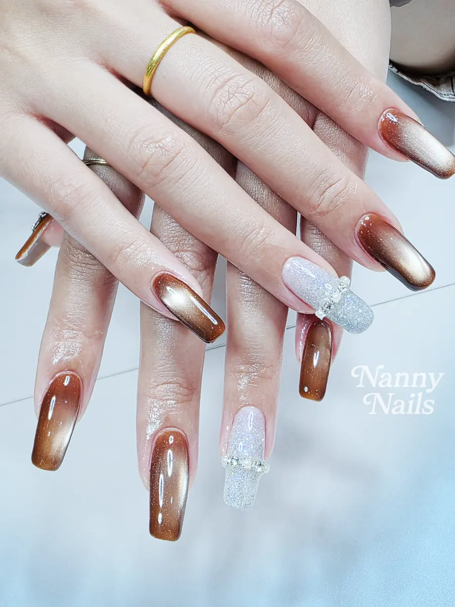 ต่อเล็บ PVC ลูกแก้วออมเบรน้ำตาล ทรงคอฟฟินยาว ร้านทำเล็บนครพนม Nanny Nails
