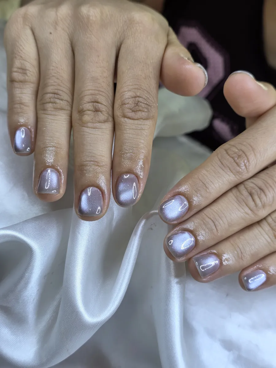 เล็บสั้นสีลูกแก้วม่วงลาเวนเดอร์ ร้านทำเล็บนครพนม Nanny Nails
