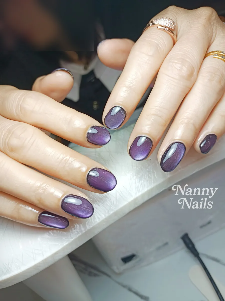 เล็บสั้นสีลูกแก้วม่วง ร้านทำเล็บนครพนม Nanny Nails