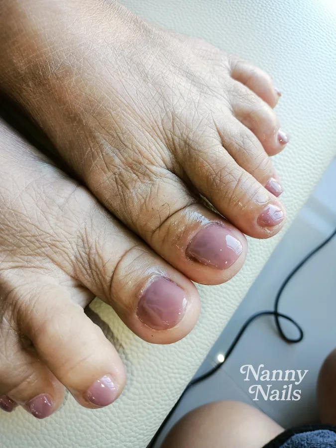 Plain mauve pink gel toenails for every day, Nanny Nails Nakhon Phanom